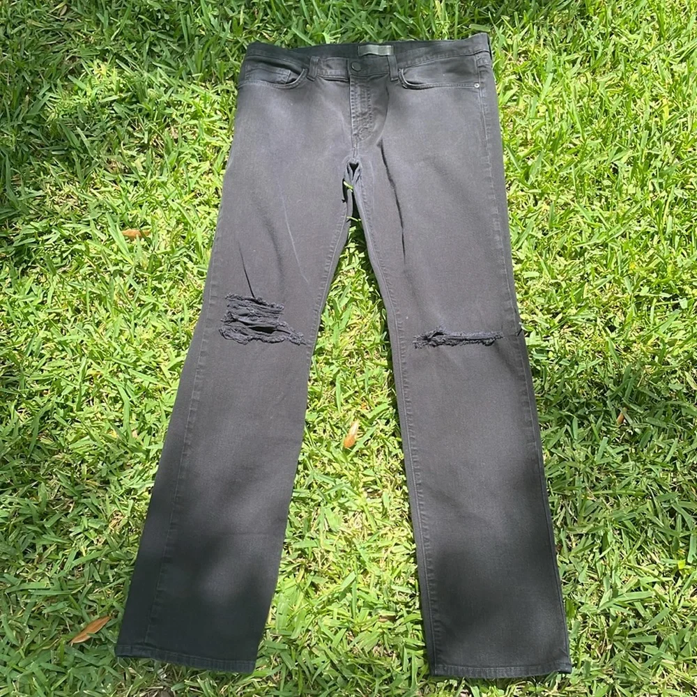 J Brand Black Tyler Jeans Distressed at the knees🖤